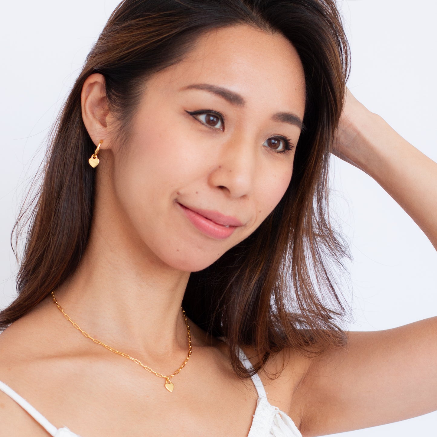 AMORA NECKLACE
